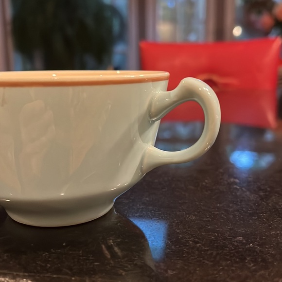 Vintage Soft Blue Coffee Mugs.  Beautiful.  Set of 4. - Picture 6 of 8